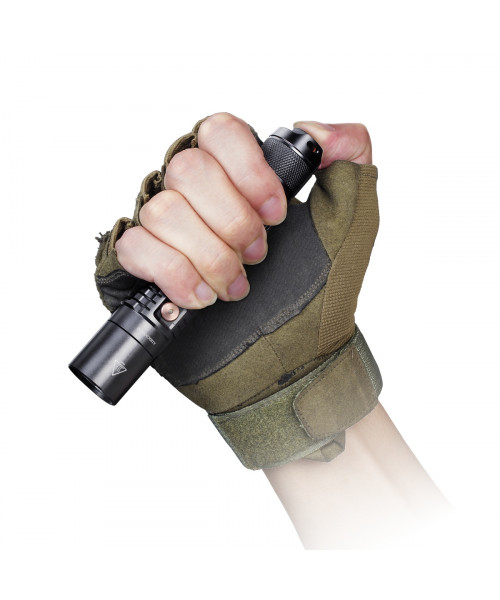 Ліхтар ручний Fenix UC35 V20 CREE XP-L HI V3 Ліхтар ручний Fenix UC35 V20 CREE XP-L HI V3