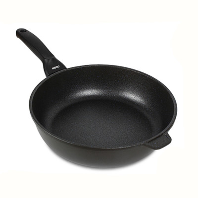 Сотейник BLACKPLUS діам. 24 см, ручка бакелітова 00104BP/24PN RISOLI
