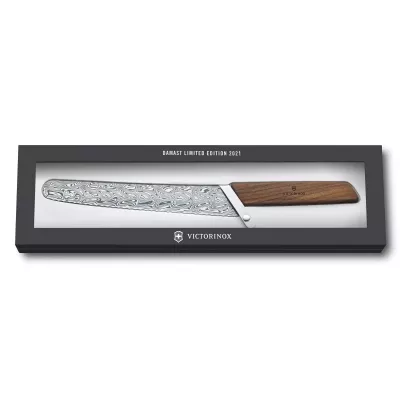 Лімітований кухонний ніж для хліба та випічки 22 см Victorinox Swiss Modern Bread & Pastry Damast дамаська сталь серрейтор горіхова ручка (Lim.Ed. 1884) Коричневий (6.9070.22WJ21)
