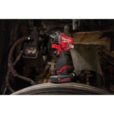Гайковерт високомоментний акумуляторний MILWAUKEE 1/2" (746 Нм) M12 FCIWF12G3-0