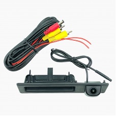 Камера в ручку багажника Prime-X TR-10W 720P AHD/CVBS BMW 3 series (F30, F31, F34), 5 series (F10, F11, F07), -X3 (F25).